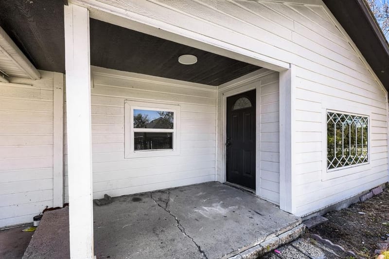 3508 Livingston Avenue, Fort Worth TX 76110 - Photo 4