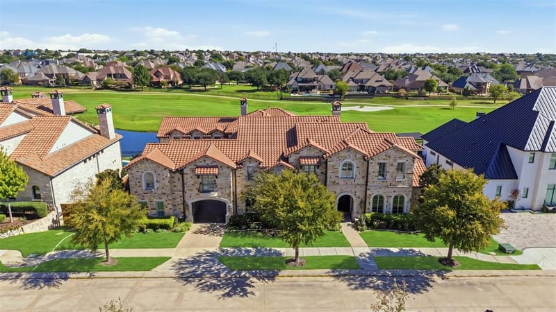 1105 Excalibur Boulevard, Lewisville TX 75056 - Photo 2
