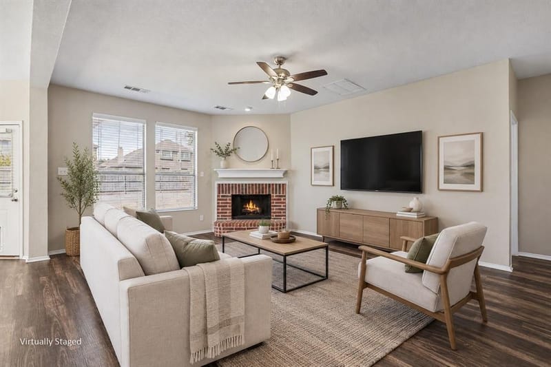 636 Tradewind Drive, Fort Worth TX 76131 - Photo 2