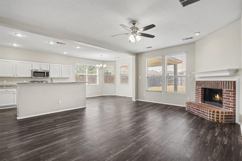 636 Tradewind Drive, Fort Worth TX 76131 - Photo 5