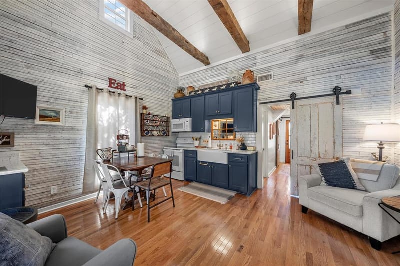 605 W Ronda Street, West TX 76691 - Photo 8