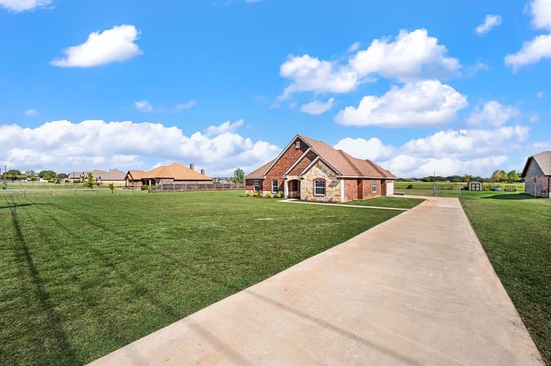 939 Old Reno Road, Reno TX 76082 - Photo 2