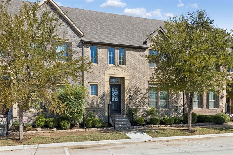 8209 Main Street, North Richland Hills TX 76182 - Photo 2