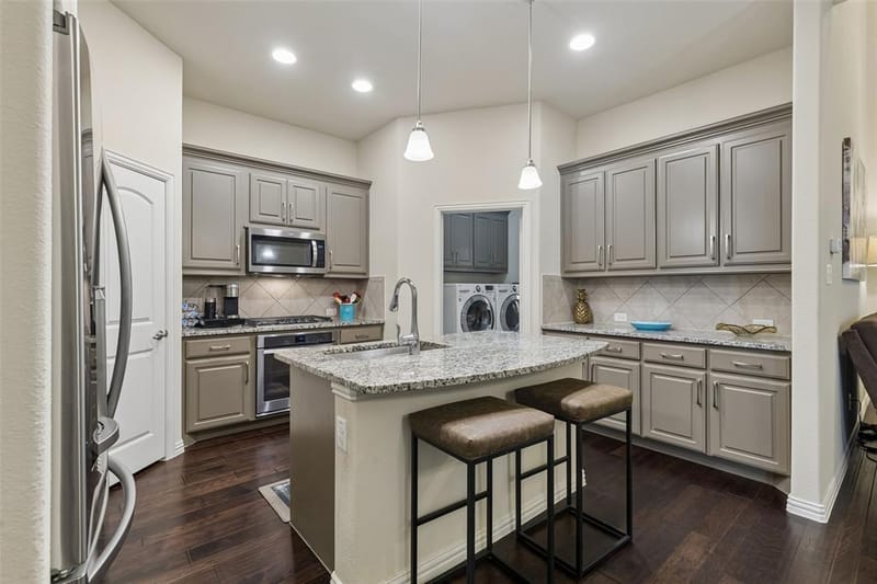 8209 Main Street, North Richland Hills TX 76182 - Photo 12