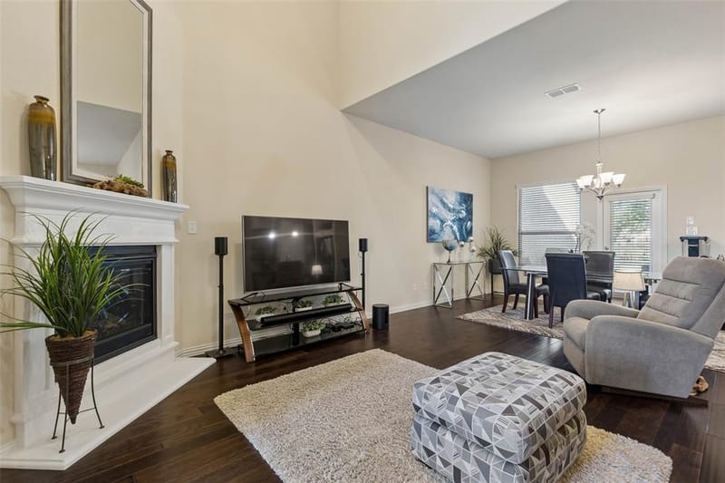 8209 Main Street, North Richland Hills TX 76182 - Photo 7