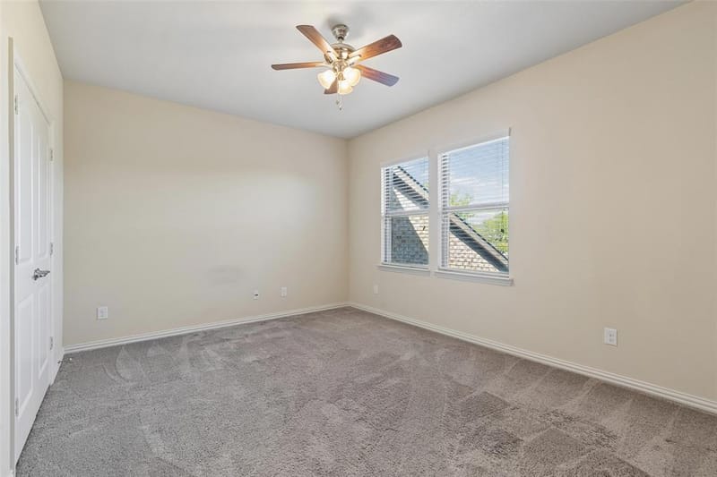 8209 Main Street, North Richland Hills TX 76182 - Photo 32