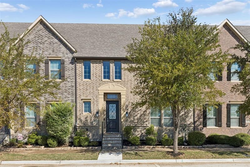 8209 Main Street, North Richland Hills TX 76182