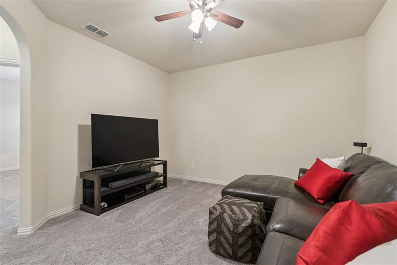 8209 Main Street, North Richland Hills TX 76182 - Photo 30