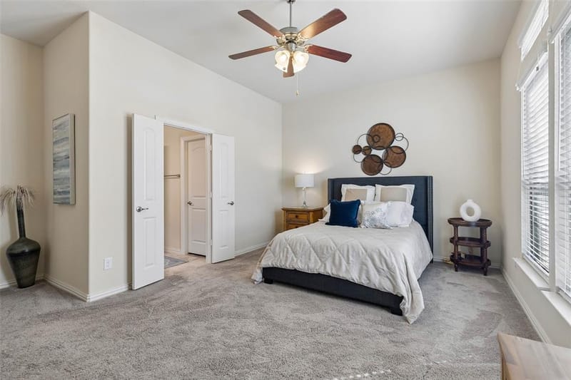 8209 Main Street, North Richland Hills TX 76182 - Photo 18