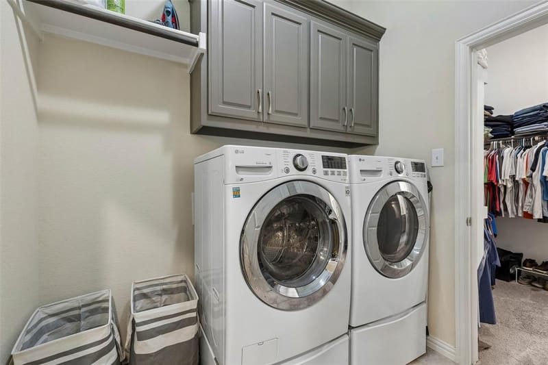8209 Main Street, North Richland Hills TX 76182 - Photo 25