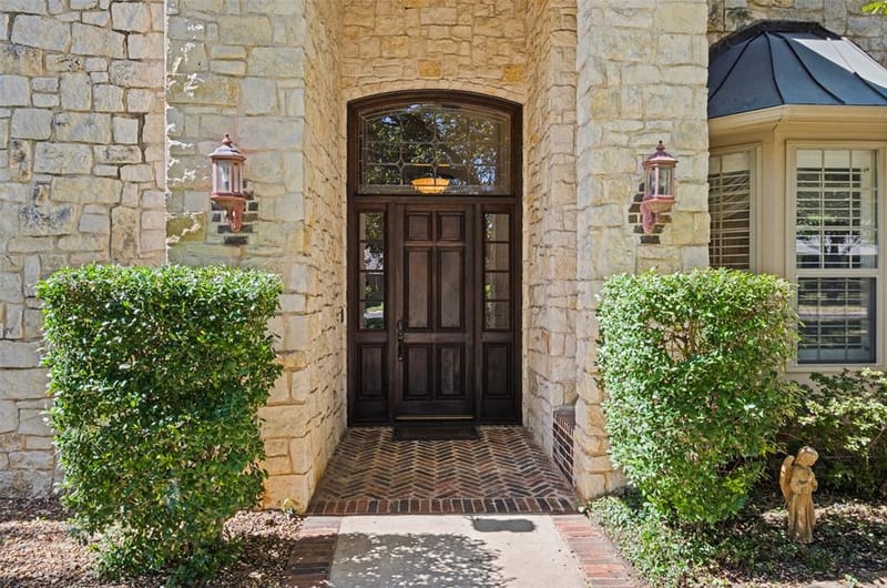 3824 La Mancha Lane, Denton TX 76205 - Photo 2