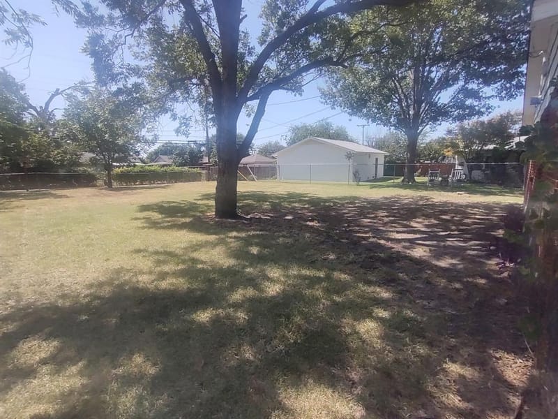 4005 Oleander Trail, Mesquite TX 75150 - Photo 2