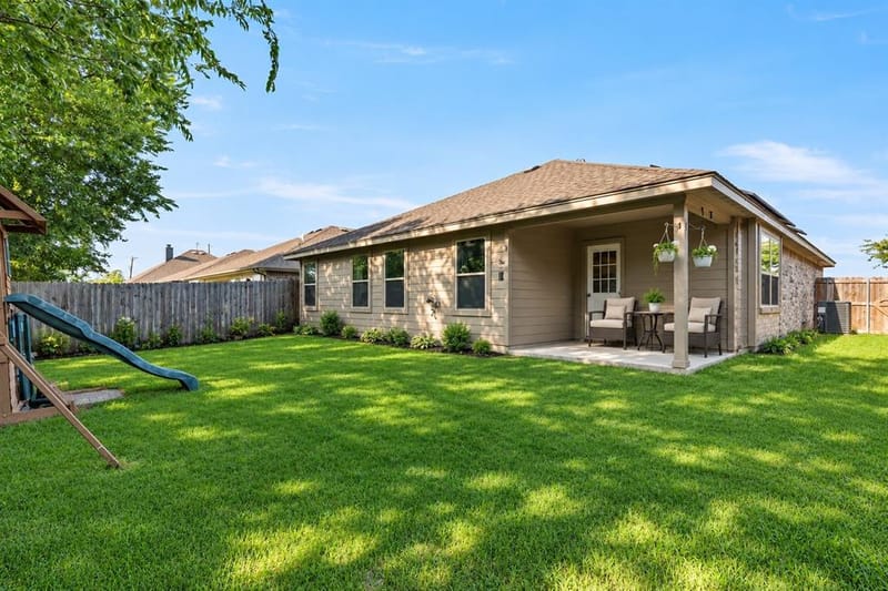 206 Hubbard Street, Hillsboro TX 76645 - Photo 17