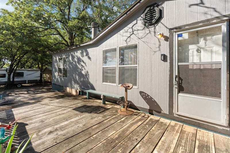 3104 Rolling Oaks Drive, Cleburne TX 76031 - Photo 2
