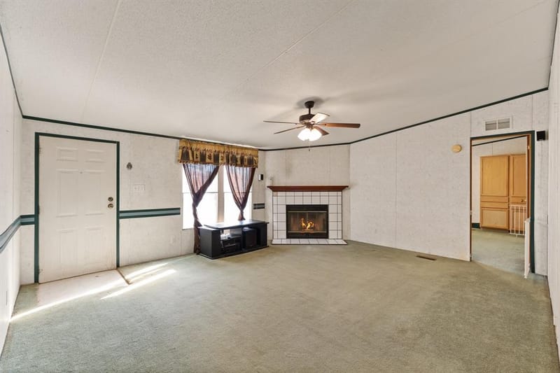 3104 Rolling Oaks Drive, Cleburne TX 76031 - Photo 7