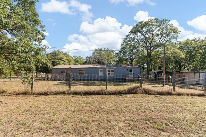 3104 Rolling Oaks Drive, Cleburne TX 76031 - Photo 28