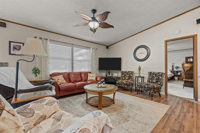 404 Cleveland Road, Granbury TX 76049 - Photo 6