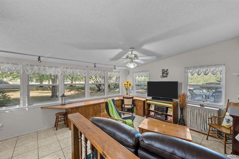 404 Cleveland Road, Granbury TX 76049 - Photo 16