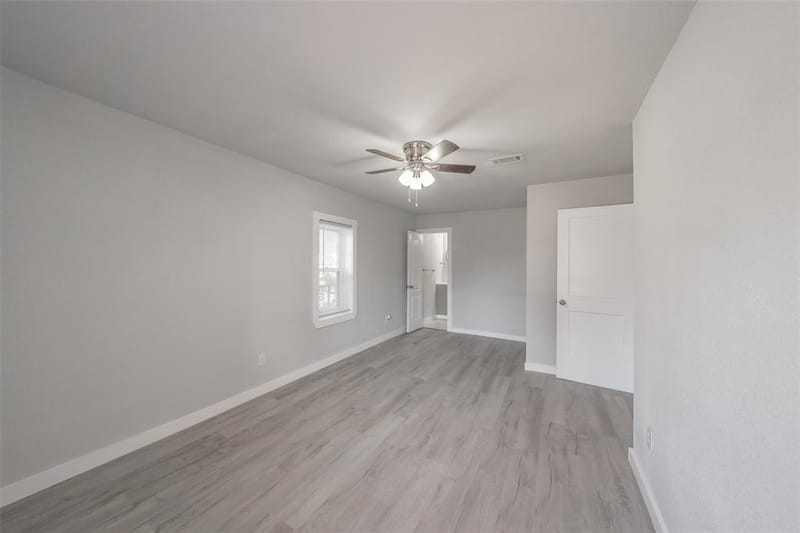 5569 Burton Avenue, Fort Worth TX 76119 - Photo 27