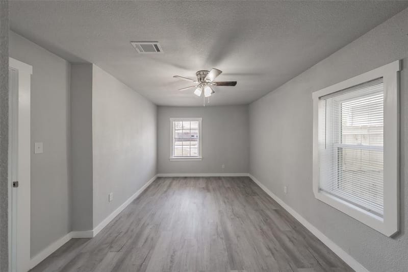 5569 Burton Avenue, Fort Worth TX 76119 - Photo 26