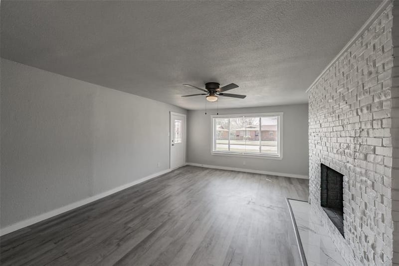 5569 Burton Avenue, Fort Worth TX 76119 - Photo 7