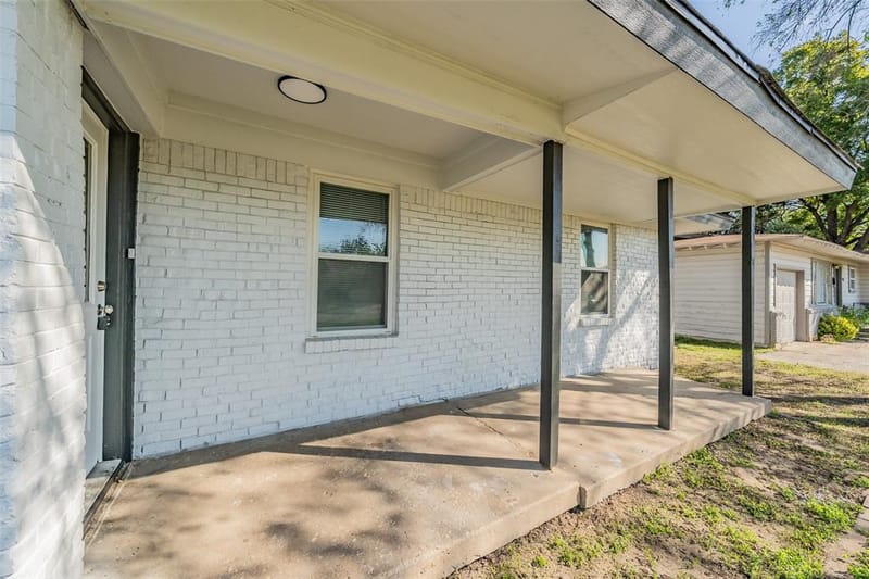 5569 Burton Avenue, Fort Worth TX 76119 - Photo 35