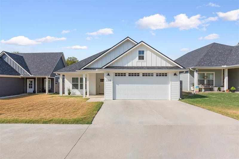 308 N Main Street, McGregor TX 76657 - Photo 2
