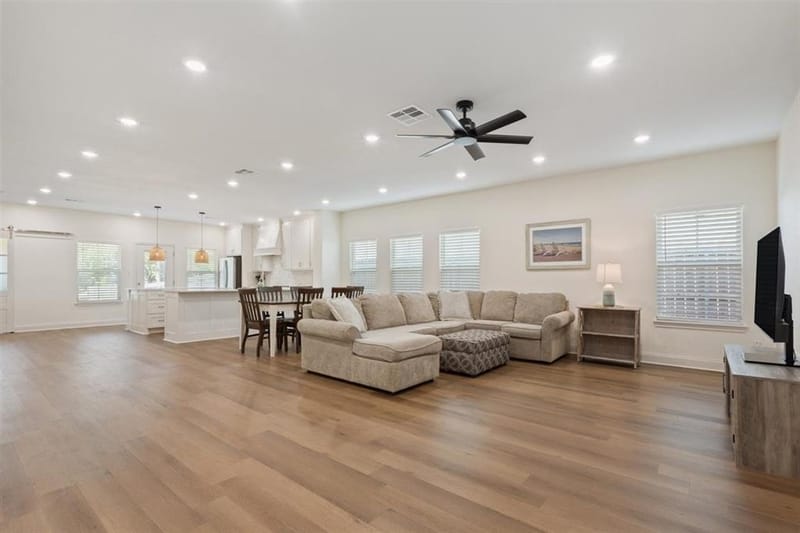308 N Main Street, McGregor TX 76657 - Photo 8