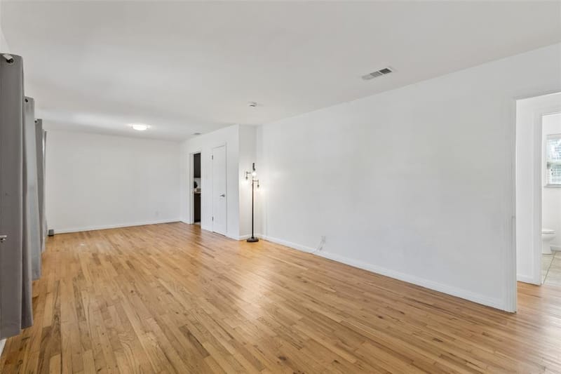 714 NW 6th Street, Grand Prairie TX 75050 - Photo 4