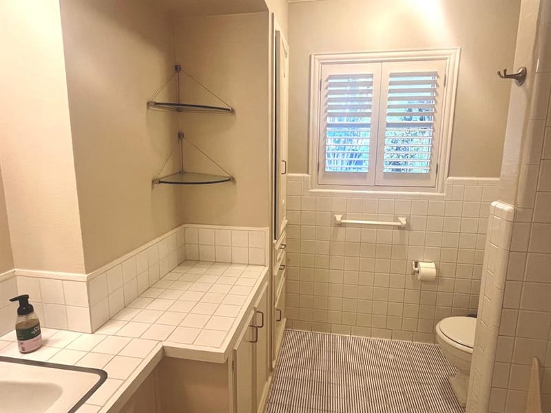 10409 Remington Lane, Dallas TX 75229 - Photo 15