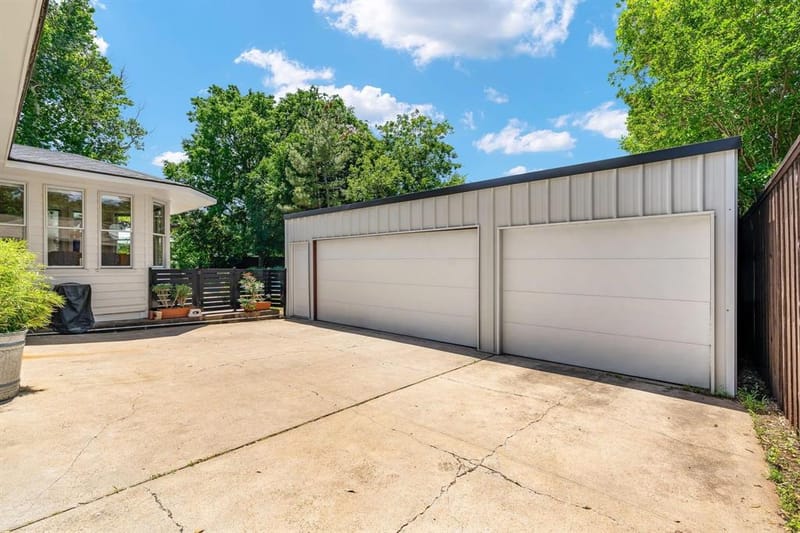 10409 Remington Lane, Dallas TX 75229 - Photo 19