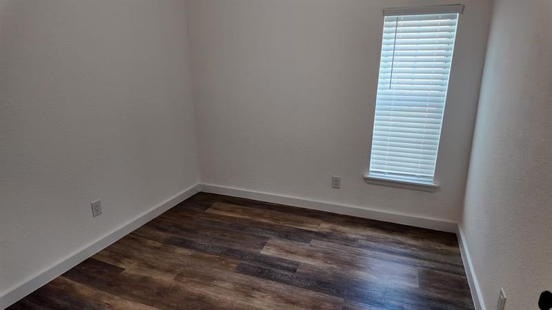 215 S Walker Street, Mesquite TX 75149 - Photo 10