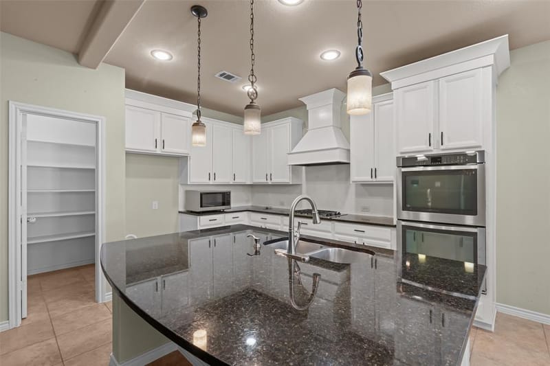 1305 Realoaks Drive, Fort Worth TX 76131 - Photo 8
