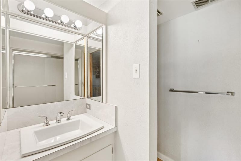 7010 S Janmar Drive, Dallas TX 75230 - Photo 26