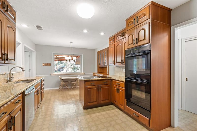 7010 S Janmar Drive, Dallas TX 75230 - Photo 20