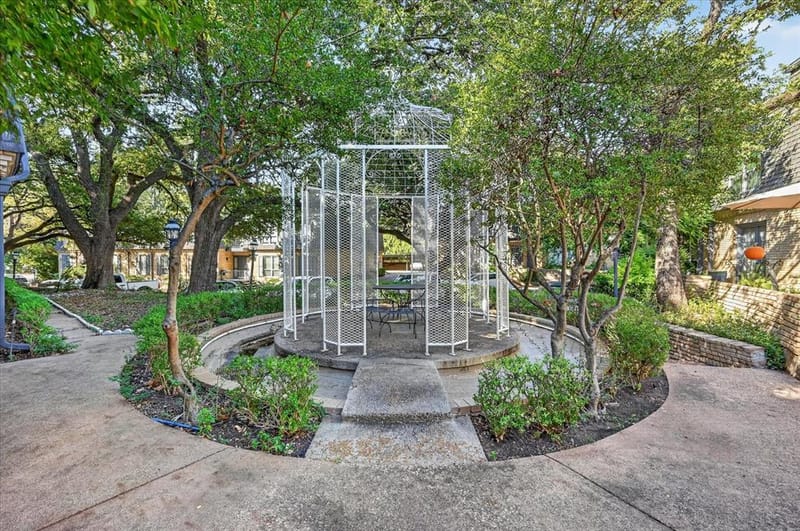 5043 Les Chateaux Drive # 214, Dallas TX 75235 - Photo 23