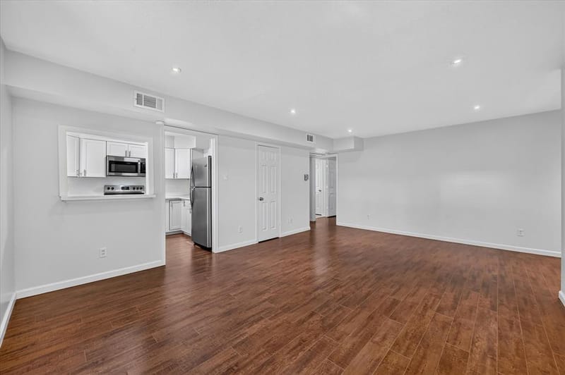 5043 Les Chateaux Drive # 214, Dallas TX 75235 - Photo 8