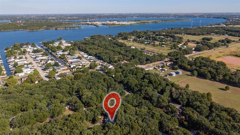 4647 Lyndi Lane, Granbury TX 76049