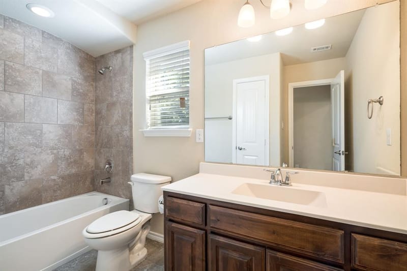1300 Bellingham Circle, Glenn Heights TX 75154 - Photo 31