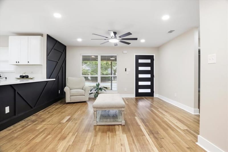2900 Hunter Street, Fort Worth TX 76112 - Photo 9