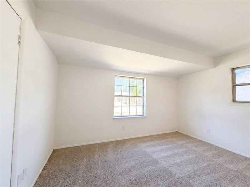 1500 Janann Avenue, Arlington TX 76014 - Photo 7