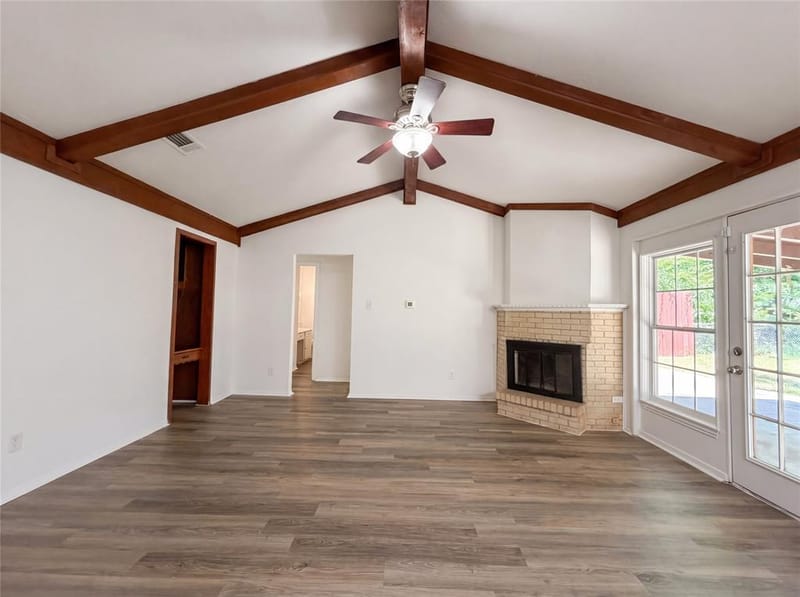 1500 Janann Avenue, Arlington TX 76014 - Photo 3