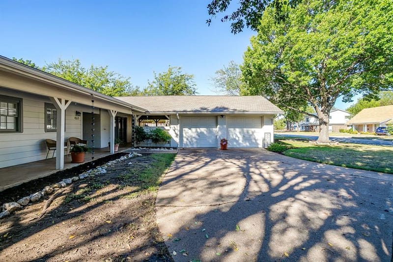 4621 Fawn Drive, Fort Worth TX 76132 - Photo 2