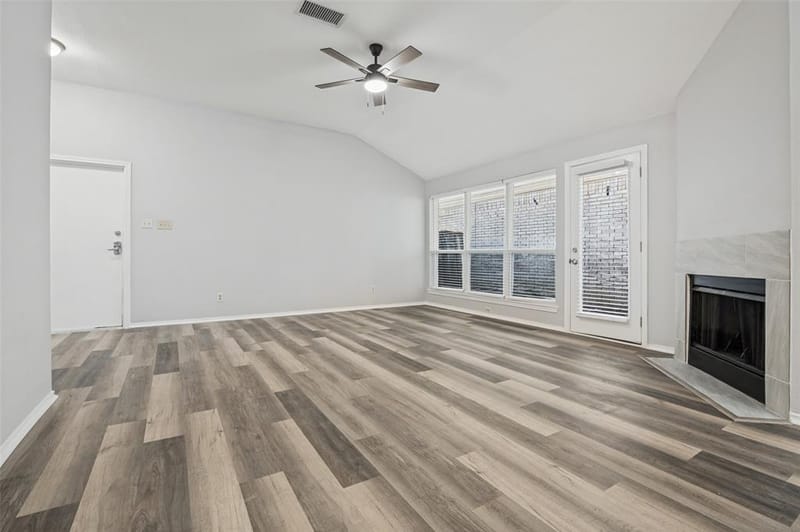 3174 Cross Creek Circle, Grand Prairie TX 75052 - Photo 5