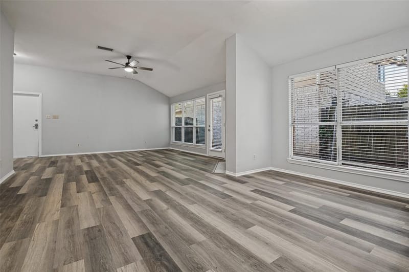 3174 Cross Creek Circle, Grand Prairie TX 75052 - Photo 9