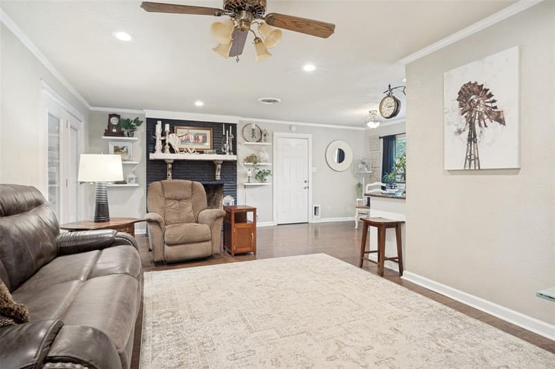 510 Northside Avenue, Lewisville TX 75057 - Photo 6