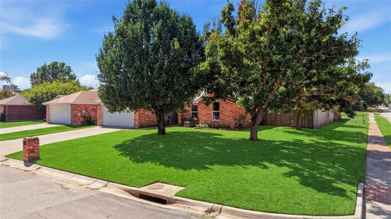 1125 Bayfield Drive, Denton TX 76209 - Photo 3