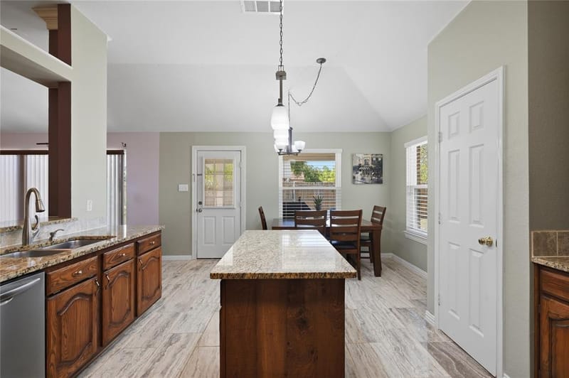 1125 Bayfield Drive, Denton TX 76209 - Photo 10