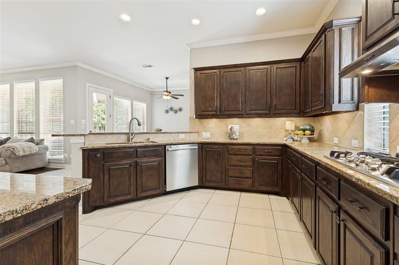 1227 Comanche Drive, Allen TX 75013 - Photo 9