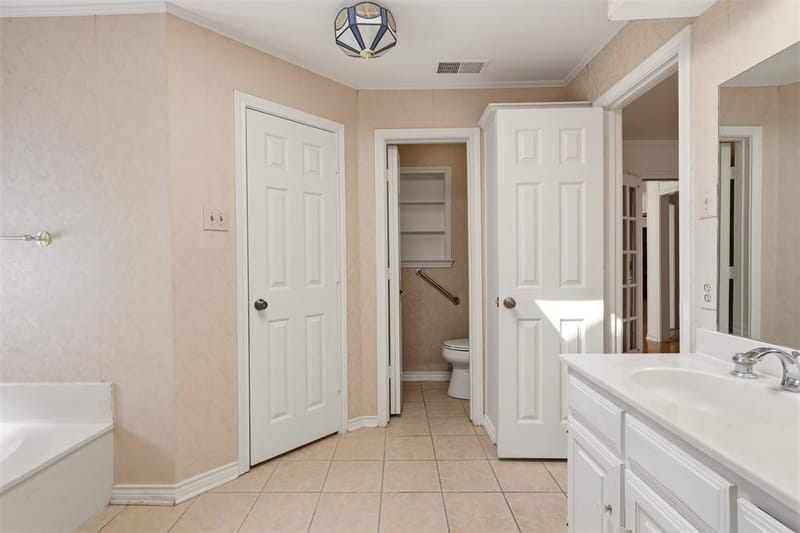2700 Nighthawk Drive, Plano TX 75025 - Photo 13